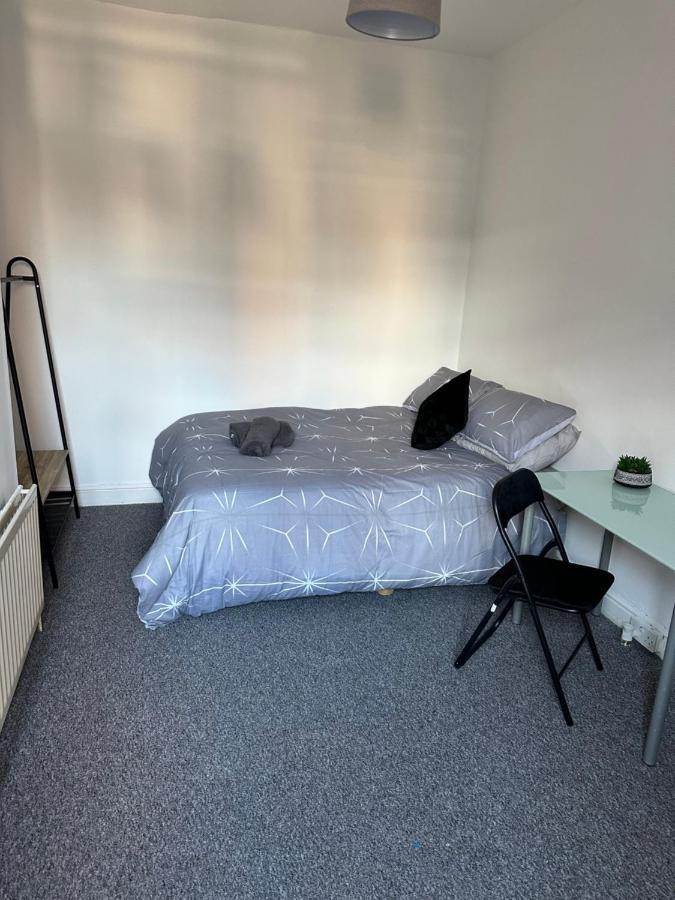 Tiye Estates Short Stay Stoke-on-Trent Eksteriør billede