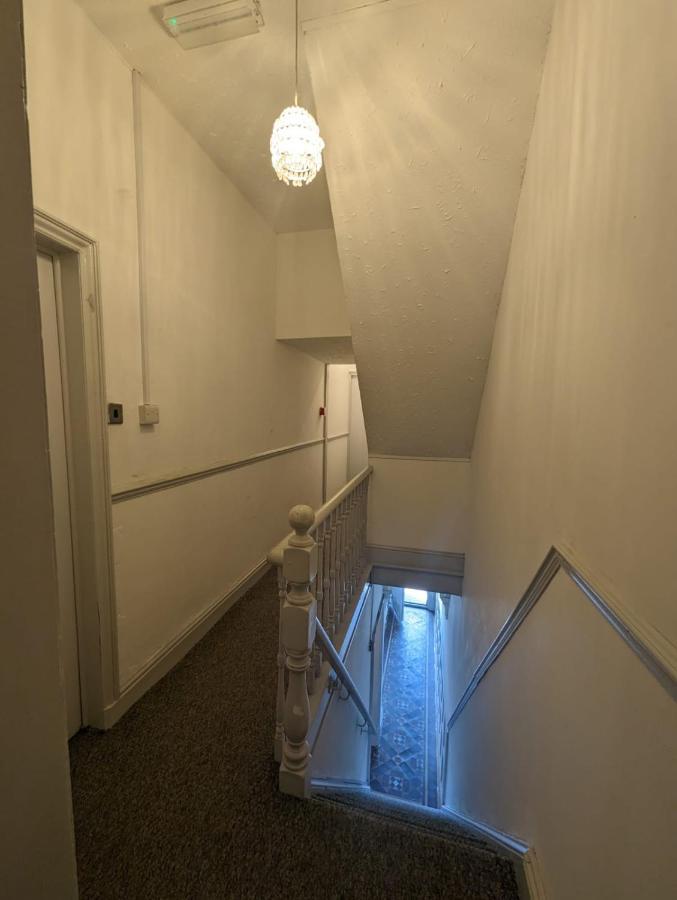 Tiye Estates Short Stay Stoke-on-Trent Eksteriør billede