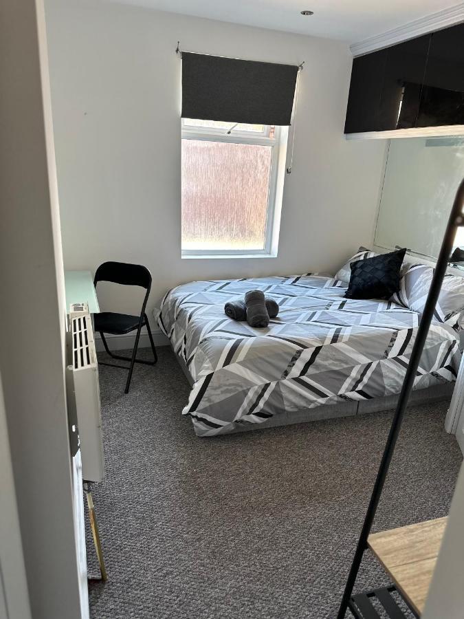 Tiye Estates Short Stay Stoke-on-Trent Eksteriør billede